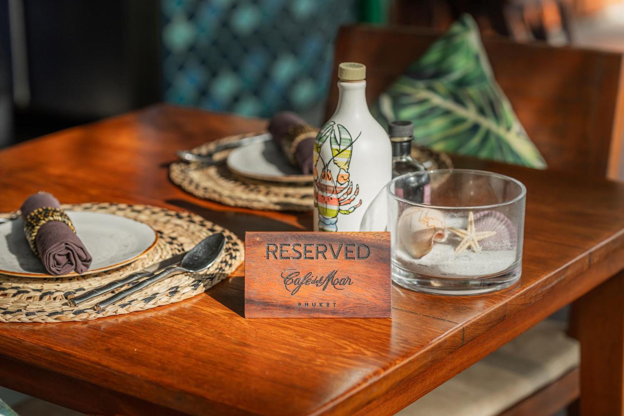 Cafe Del Mar Phuket - Suite & Penthouse Kamala Beach Eksteriør billede
